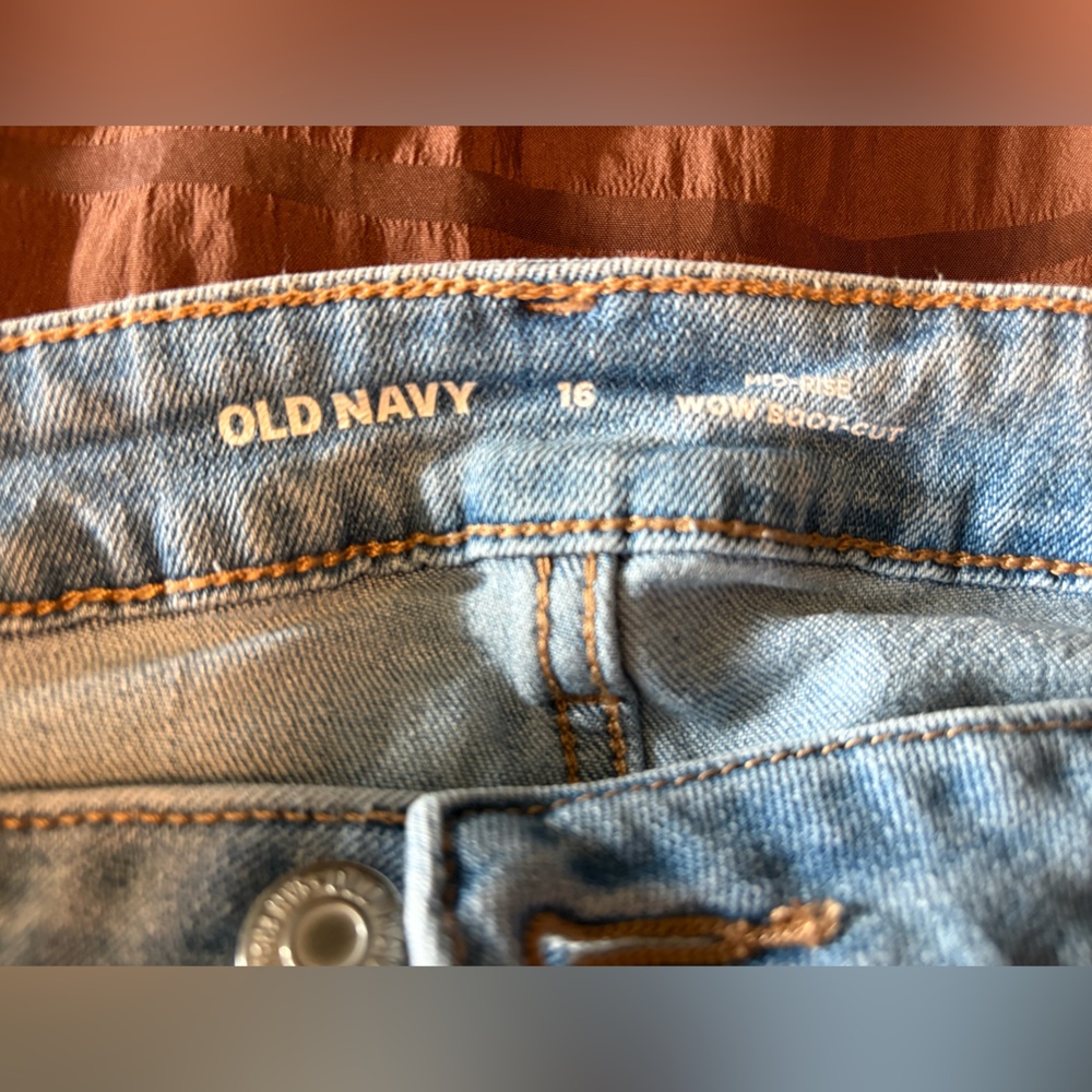 Old Navy Mid Rise Boot - Picture 2 of 3